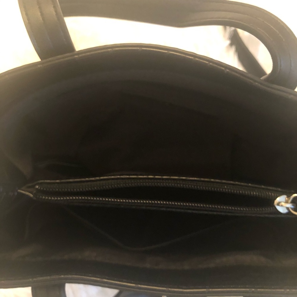 Elegant and beautiful black Nine West bag. - Picture 5 of 6